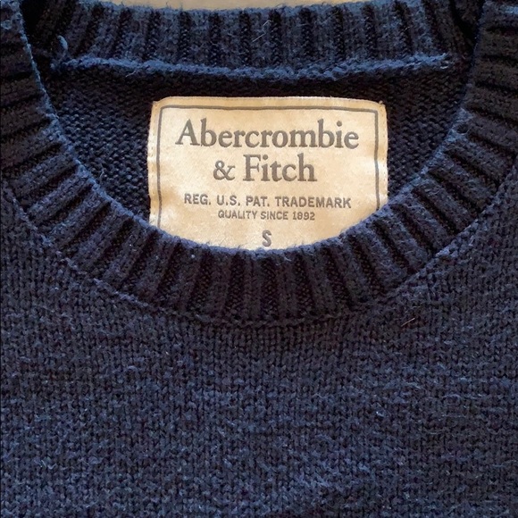 Abercrombie & Fitch Sweater - Picture 2 of 2